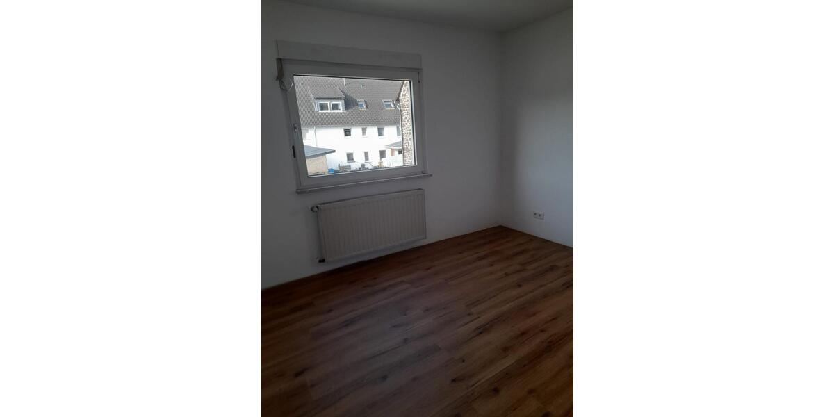 Komplett renoviertes Einfamilienhaus in dörflicher Lage 4 zimmer