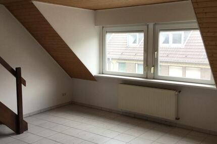 Wohnung Mönchengladbach West - 3 Zimmer, 105 m&sup2;, 800&euro; | Angebot:26207933