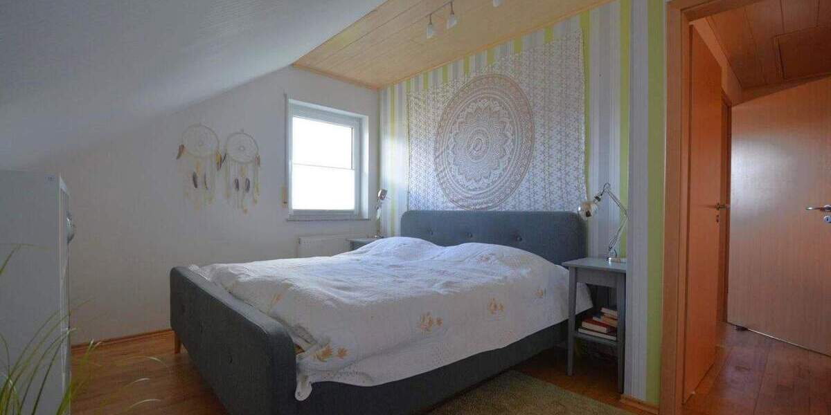 Doppelhaushälfte Gerolstein - 5 Zimmer, 112 m&sup2;, 1.300&euro; | Angebot:24632152