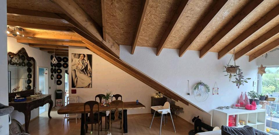 Dachgeschoßwohnung Rösrath - 3 Zimmer, 89 m&sup2;, 1.200&euro; | Angebot:25545185