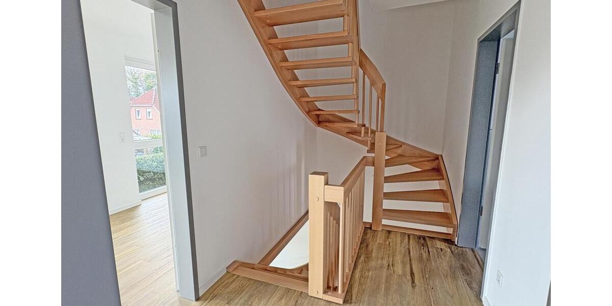 Etagenwohnung Saterland - 3 Zimmer, 130 m&sup2;, 1.310&euro; | Angebot:26453916