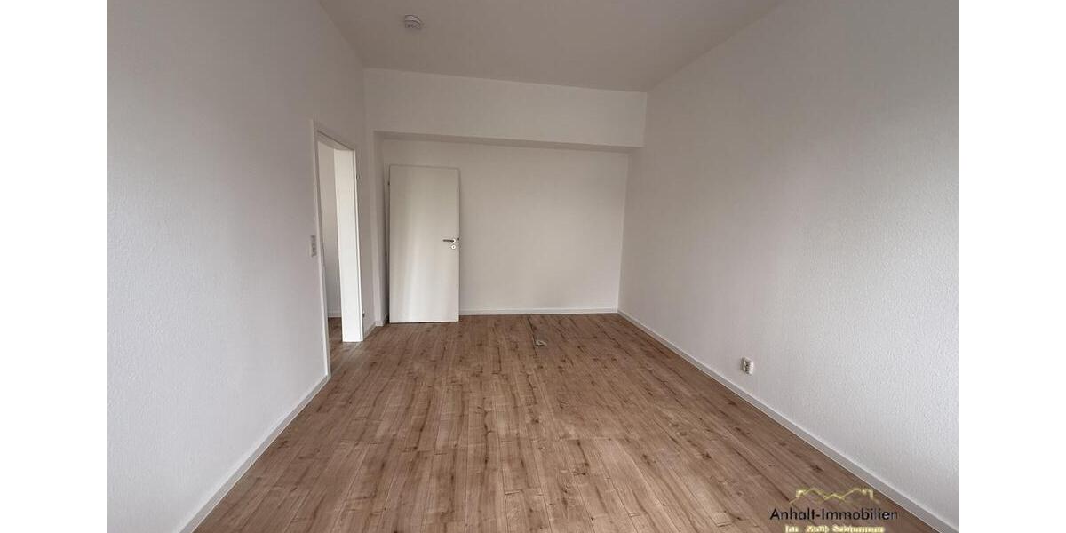 Etagenwohnung Bitterfeld-Wolfen Bitterfeld - 2 Zimmer, 60 m&sup2;, 495&euro; | Angebot:26487349