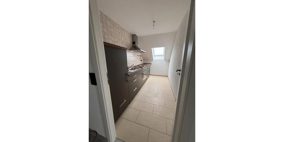 Dachgeschoßwohnung Pfeffenhausen - 2 Zimmer, 75 m&sup2;, 990&euro; | Angebot:26429652