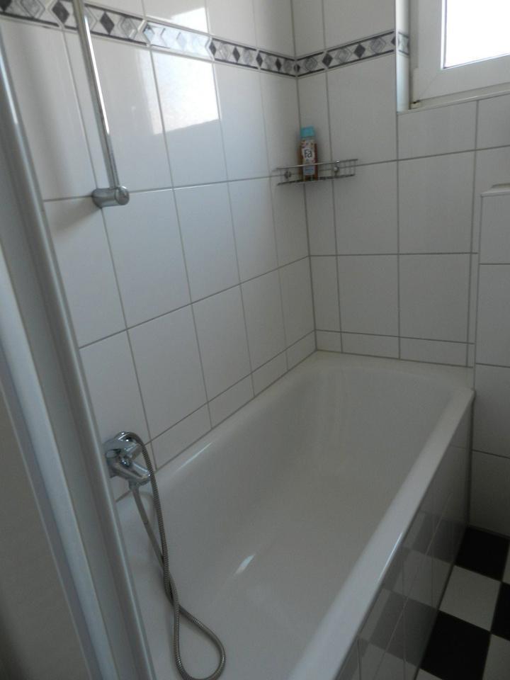 Gemütliche DG Wohnung 2ZKDB Waldnähe, Bornh.-Merten zimmer