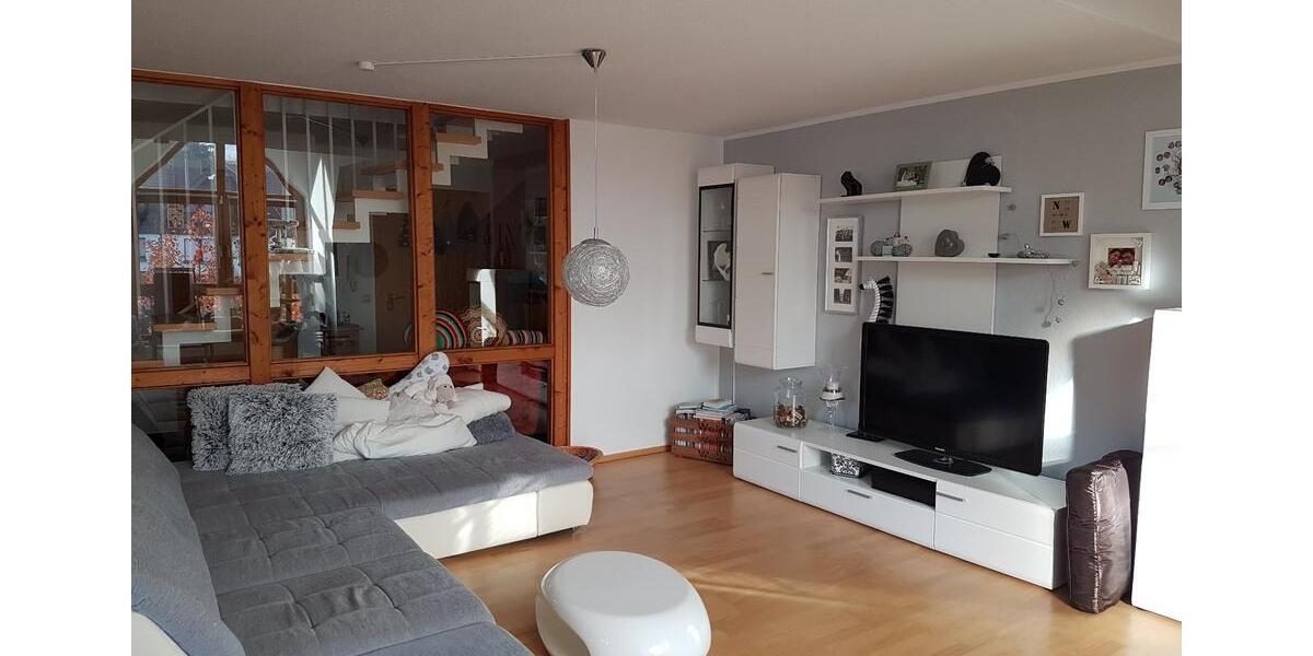 Helle, renovierte 3-Zimmer-Maisonette über 3 Ebenen (ca. 110 m²) 4 zimmer