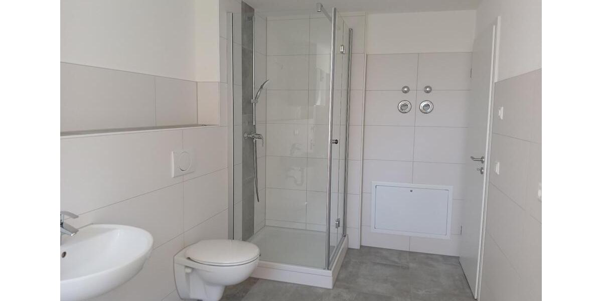 Ruhig gelegene 3-5 Raum Musterwohnung 5 zimmer