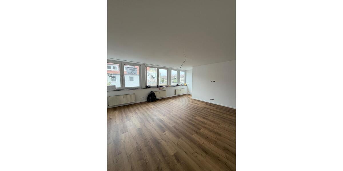 Etagenwohnung Hildesheim - 4 Zimmer, 135 m&sup2;, 1.150&euro; | Angebot:26085878