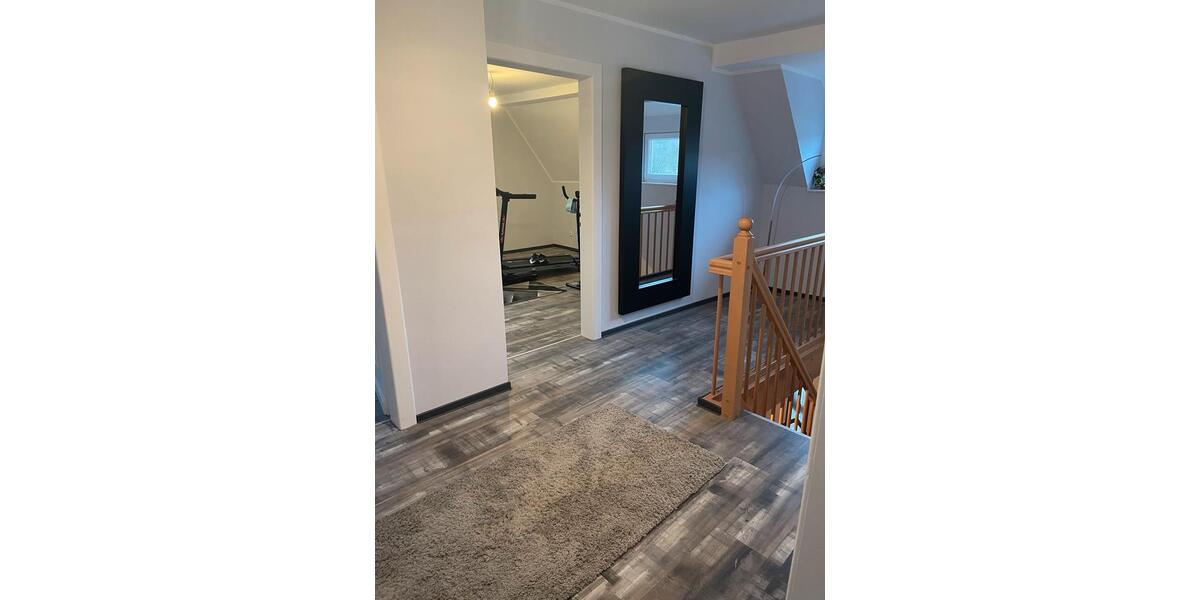 Freistehendes Einfamilienhaus mit großem Garten zur Miete 5 zimmer