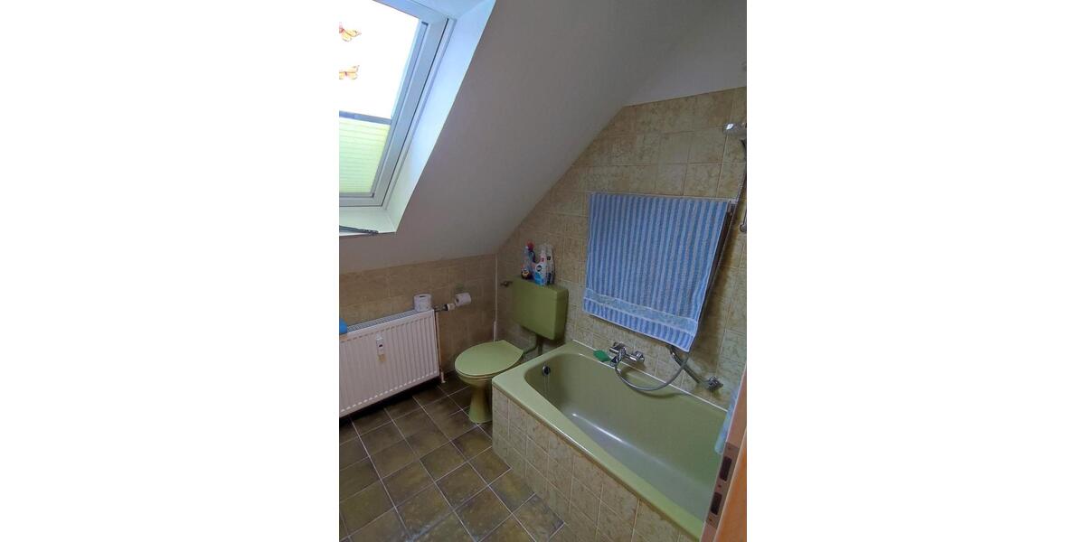 Dachgeschoßwohnung Ostercappeln - 4 Zimmer, 98 m&sup2;, 650&euro; | Angebot:25182826