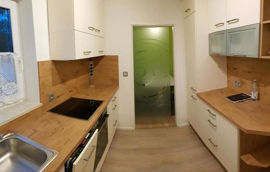 2 Zimmer Wohnung m. Balkon in ruhiger Lage
