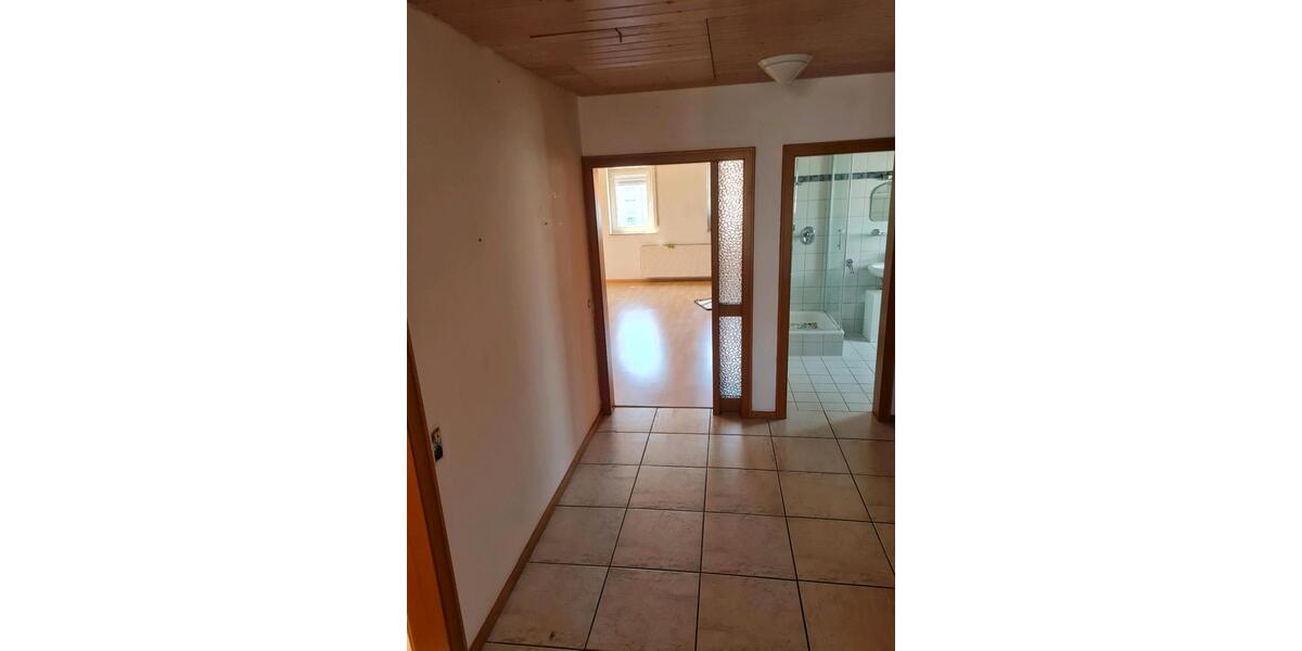 Dachgeschoßwohnung Nattheim - 3.5 Zimmer, 95 m&sup2;, 1.200&euro; | Angebot:24825282