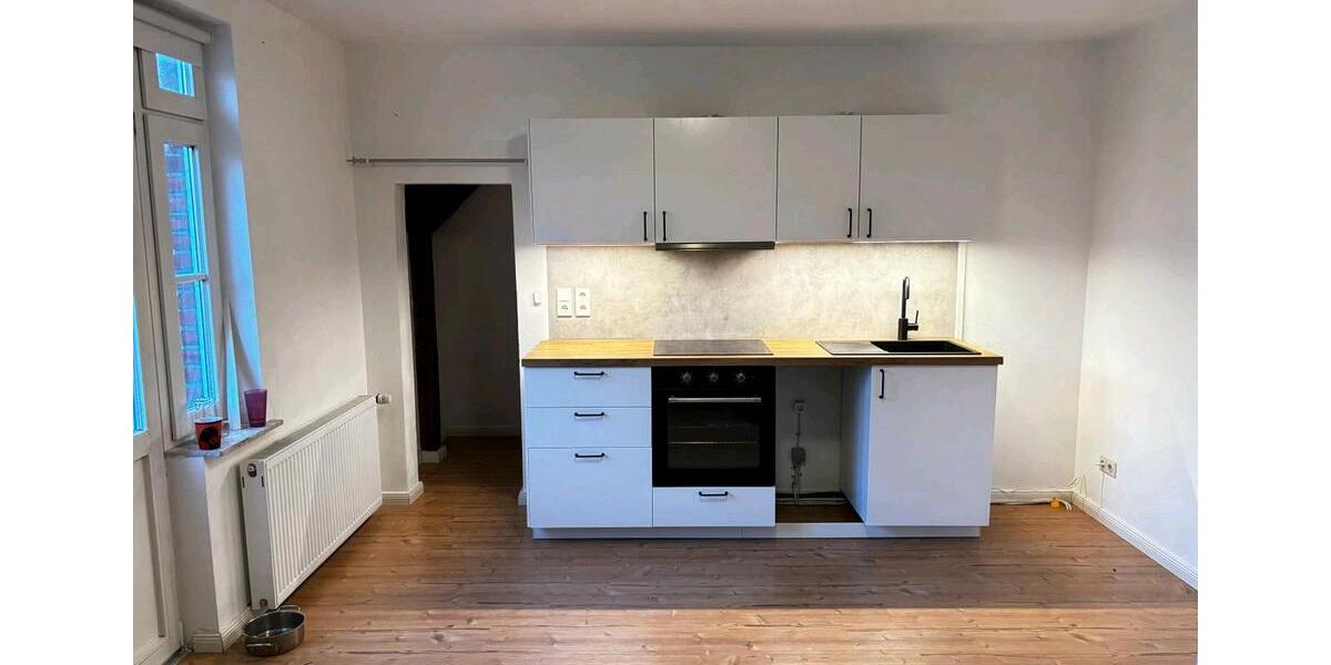 4 Zimmer, EBK, Balkon, 75m2 4 zimmer