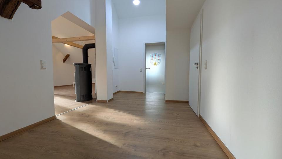 Dachgeschoßwohnung Freiberg - 3 Zimmer, 90 m&sup2;, 750&euro; | Angebot:24534198