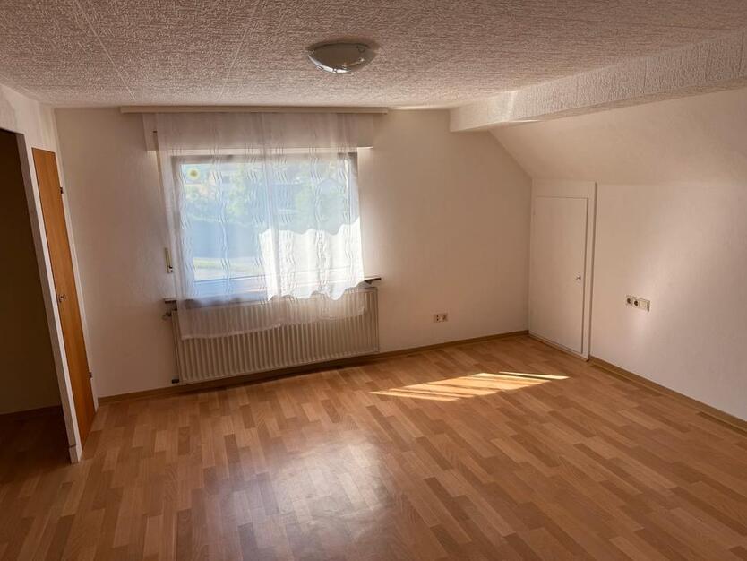 Großzügige 3 ZKB Maisonette-Wohnung in Tiefenstein