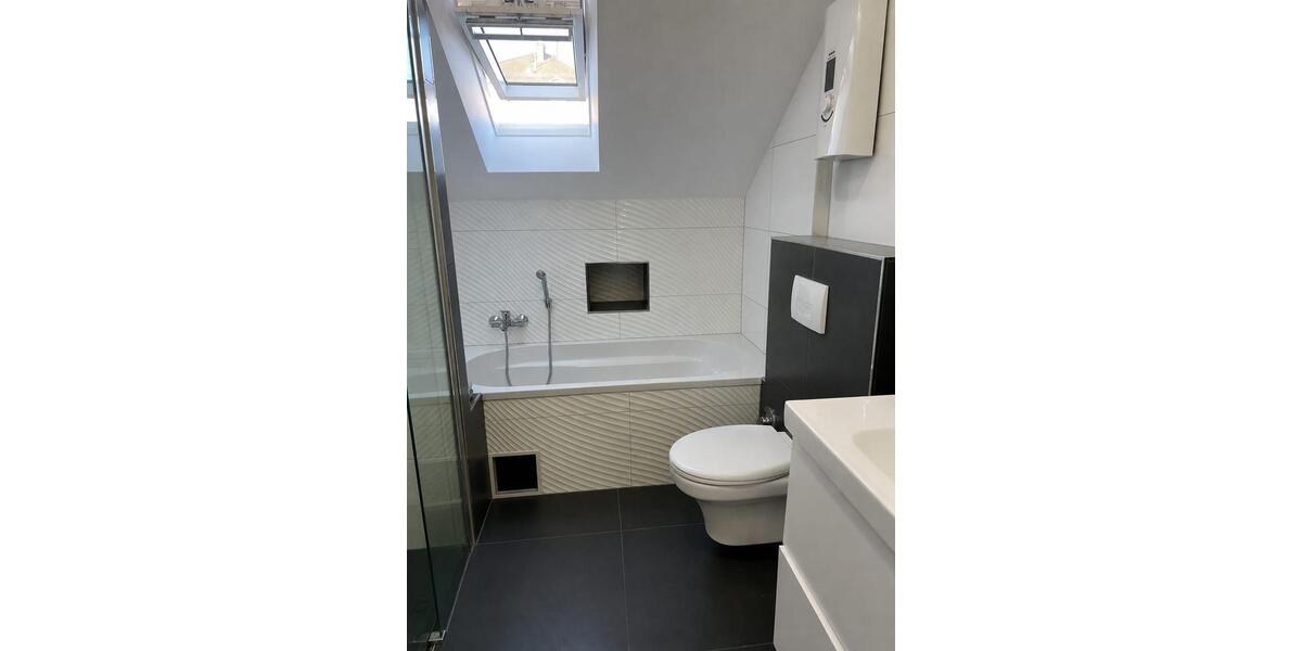 Etagenwohnung Werdohl - 4 Zimmer, 120 m&sup2;, 650&euro; | Angebot:26624762