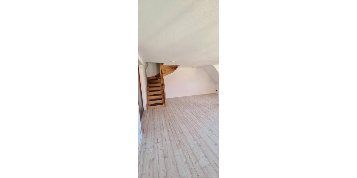 Maisonettenwohnung Oschersleben (Bode) - 4 Zimmer, 134 m&sup2;, 1.200&euro; | Angebot:26379988