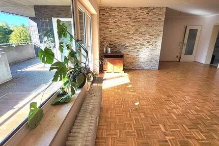 Wohnung Köln Kalk - 4 Zimmer, 111 m&sup2;, 1.500&euro; | Angebot:26705743