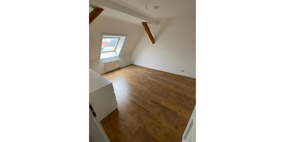 Dachgeschoßwohnung Dessau-Roßlau Brambach - 4 Zimmer, 115 m&sup2;, 690&euro; | Angebot:26587489