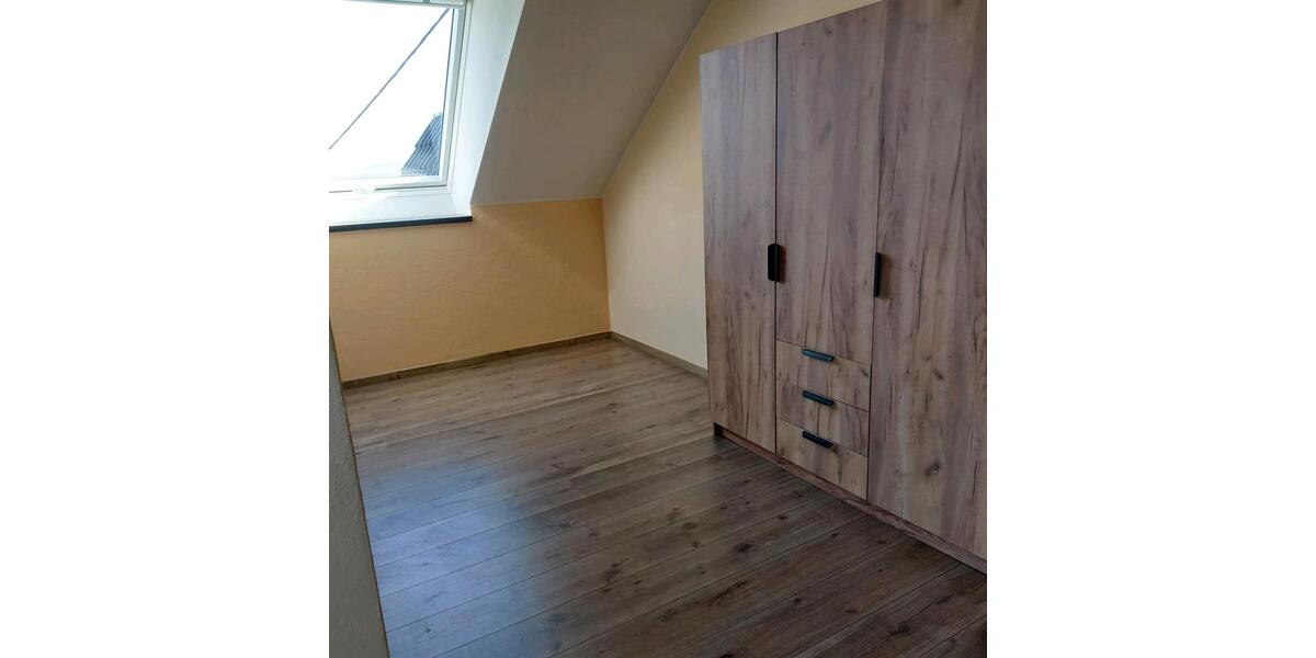 Dachgeschoßwohnung Waldböckelheim - 1 Zimmer, 60 m&sup2;, 650&euro; | Angebot:26279811