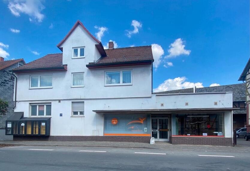 Gewerbeeinheit (Laden, Praxis o. Lagerraum) zentral in Neukirchen