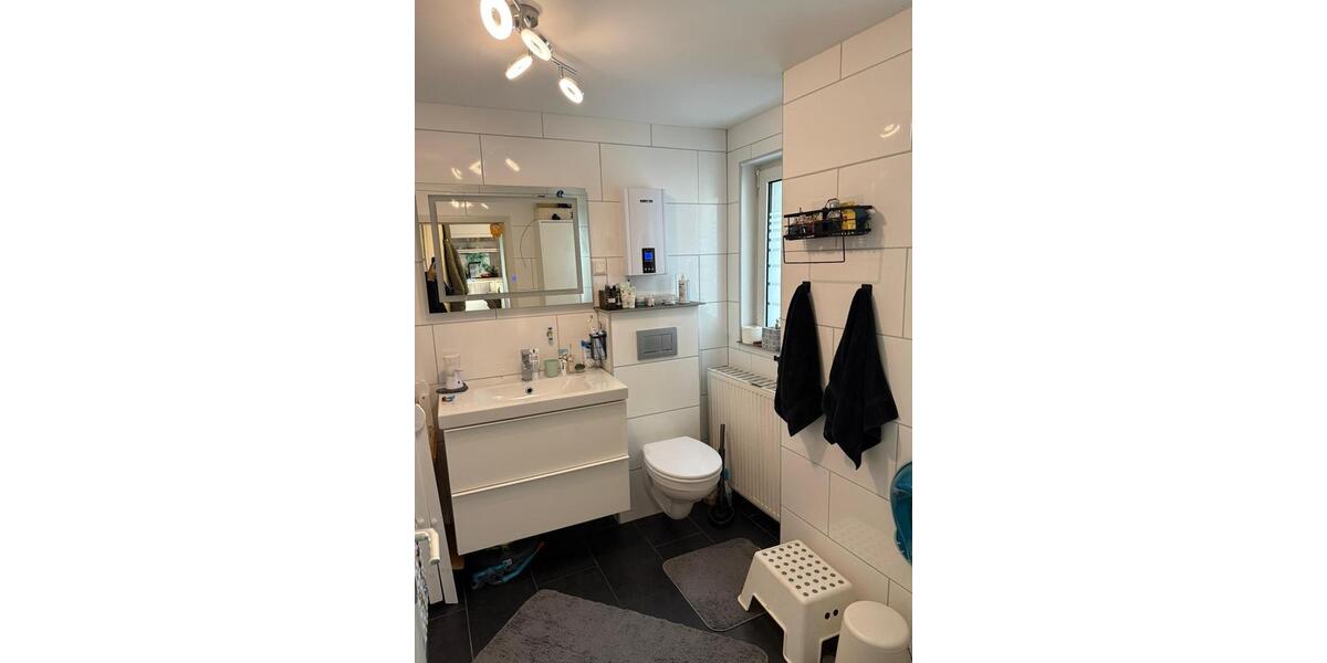 Doppelhaushälfte mit eigenem Garten ab 15.04.2026 zu vermieten 4 zimmer