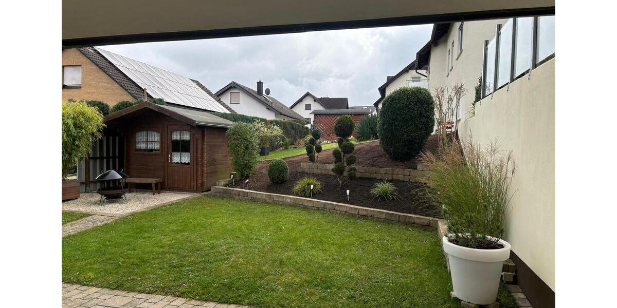 Terrassenwohnung Wenden - 3 Zimmer, 86 m&sup2;, 860&euro; | Angebot:24836723