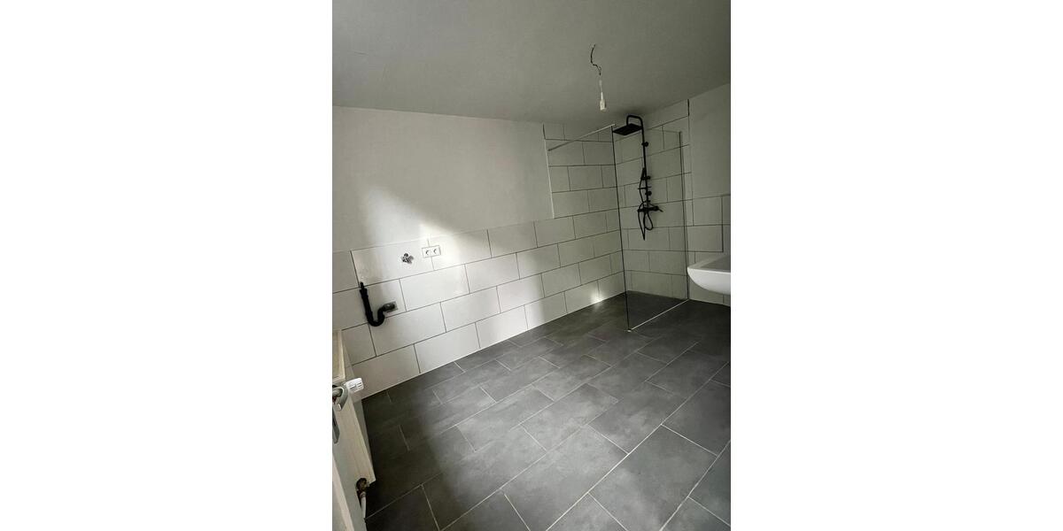 Erdgeschoßwohnung Bad Emstal - 2 Zimmer, 95 m&sup2;, 800&euro; | Angebot:25906715
