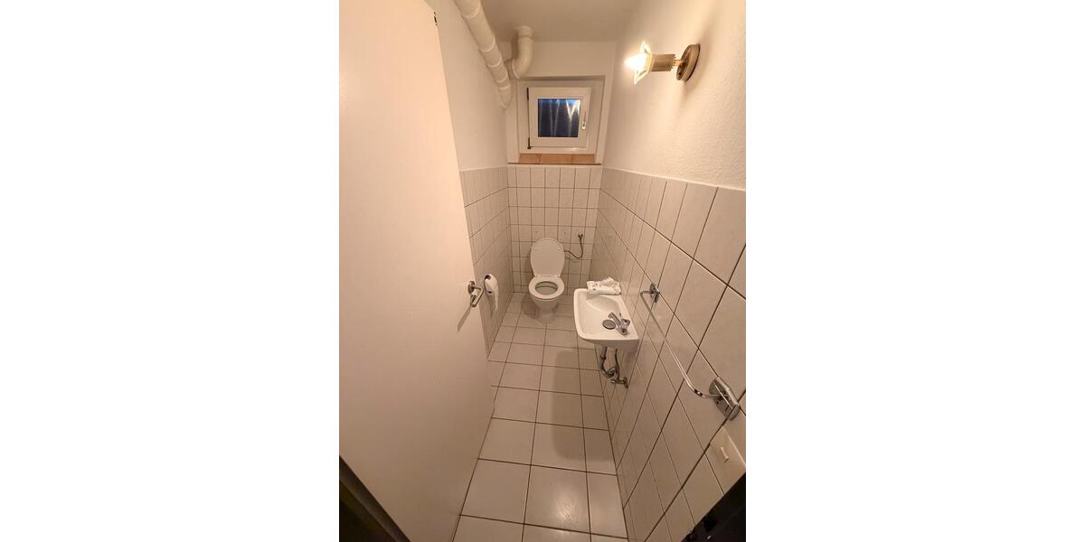 Erdgeschoßwohnung Geisenheim - 3 Zimmer, 110 m&sup2;, 1.350&euro; | Angebot:25994571