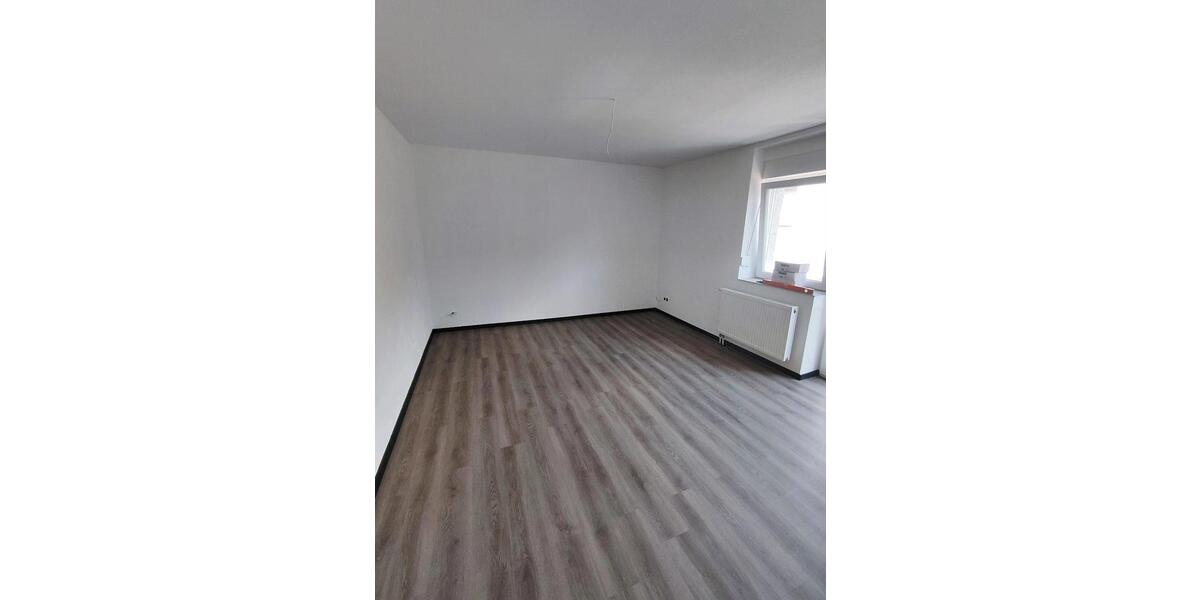 Etagenwohnung Merchweiler - 4 Zimmer, 102 m&sup2;, 875&euro; | Angebot:25883548