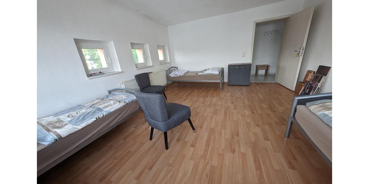 Etagenwohnung Sondershausen - 2 Zimmer, 65 m&sup2;, 450&euro; | Angebot:24982897