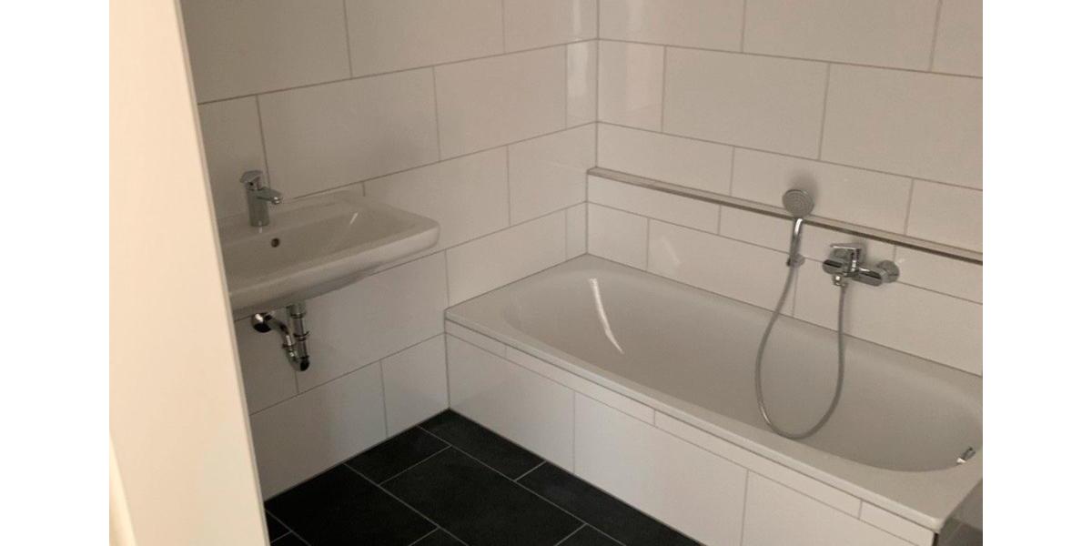 Etagenwohnung Bad Bramstedt - 3 Zimmer, 83 m&sup2;, 1.500&euro; | Angebot:26697334