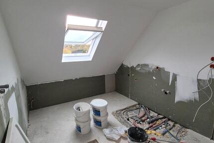 Kernsanierte Wohnung Erstbezug zimmer