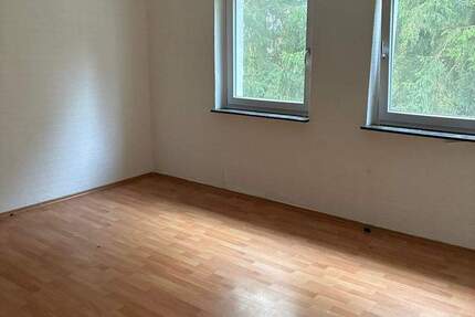 Charmante 1-Zimmer-Wohnung im grünen Teil von Elmshorn - mit Gestaltungsspielraum! HHS 16 1 zimmer