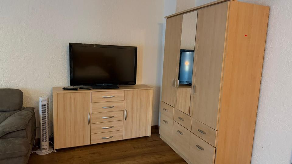 2 Zimmer Wohnung Komplett eingerichtet. 2 zimmer
