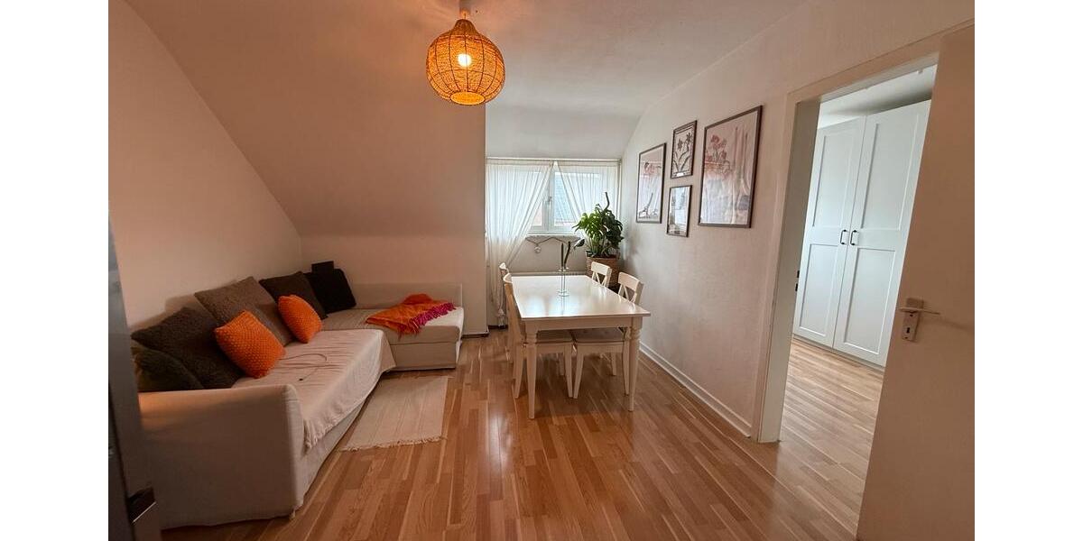 Dachgeschoßwohnung Köln Lindenthal - 3 Zimmer, 50 m&sup2;, 325&euro; | Angebot:26227588