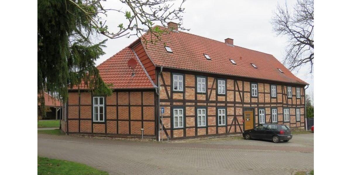 Dachgeschoßwohnung Klötze - 2 Zimmer, 51 m&sup2;, 304&euro; | Angebot:24416023