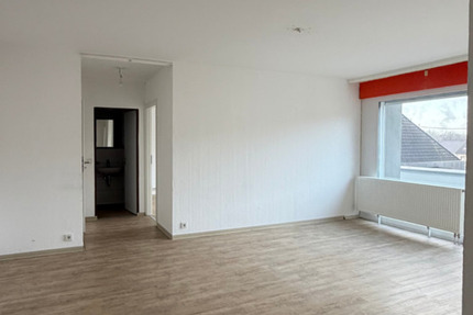 Ruhige und helle 2 ZKB Wohnung in Diefflen mit Balkon 2 zimmer