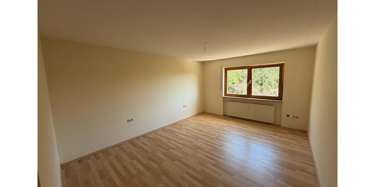 Etagenwohnung Essenbach - 4 Zimmer, 103 m&sup2;, 1.250&euro; | Angebot:26413742