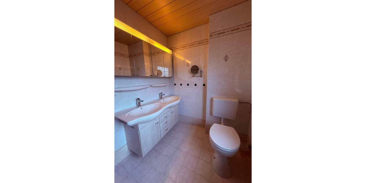 Großzügiges Reiheneckhaus mit Doppelgarage zur Miete direkt in Altdorf 6 zimmer