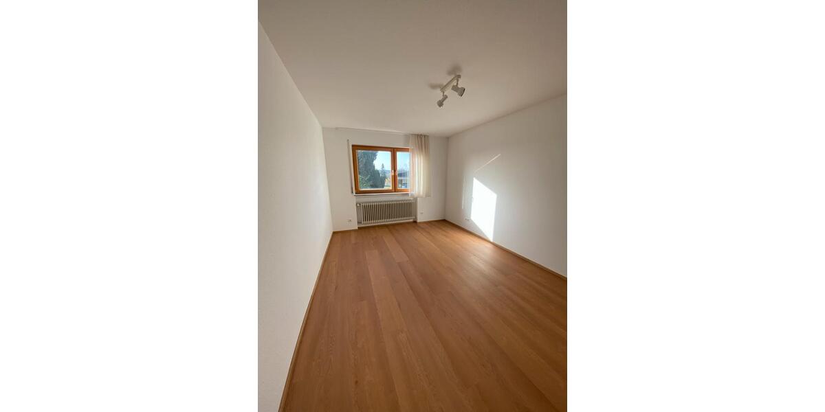 Wohnen auf Zeit Schlier - 5 Zimmer, 20 m&sup2;, 475&euro; | Angebot:25894023