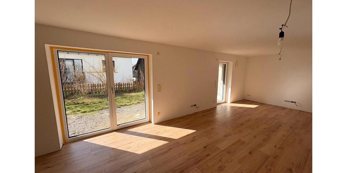 Etagenwohnung Hohenroth - 3 Zimmer, 95 m&sup2;, 850&euro; | Angebot:26525657