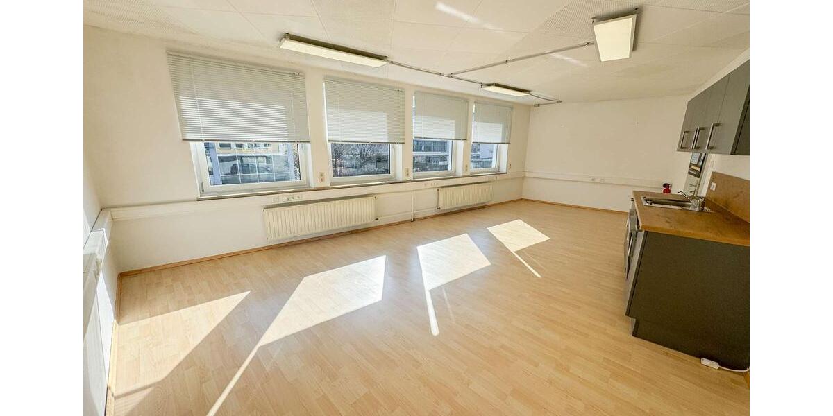 Gewerbeobjekt Amberg - 670&euro; | Angebot:25364236