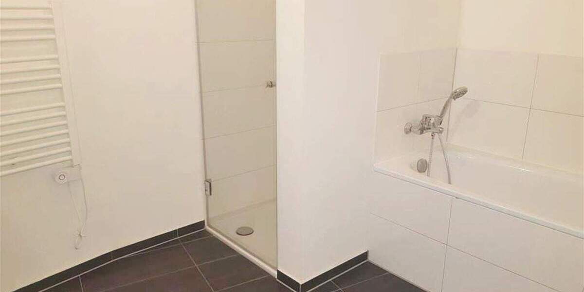 Etagenwohnung Mönchengladbach Stadtmitte - 3 Zimmer, 87 m&sup2;, 1.158&euro; | Angebot:25319854