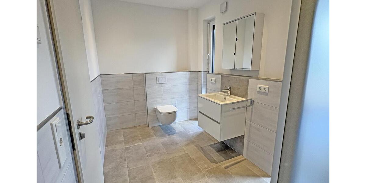Etagenwohnung Saterland - 3 Zimmer, 130 m&sup2;, 1.310&euro; | Angebot:26453916