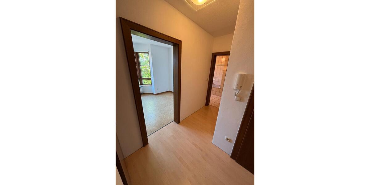 Etagenwohnung Neuötting - 3 Zimmer, 83 m&sup2;, 913&euro; | Angebot:26475315