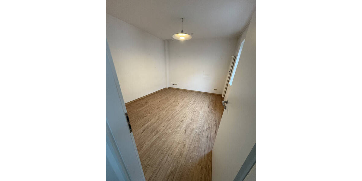 Gewerbeobjekt Dillingen - 1 Zimmer, 90 m&sup2;, 2.060&euro; | Angebot:26081202