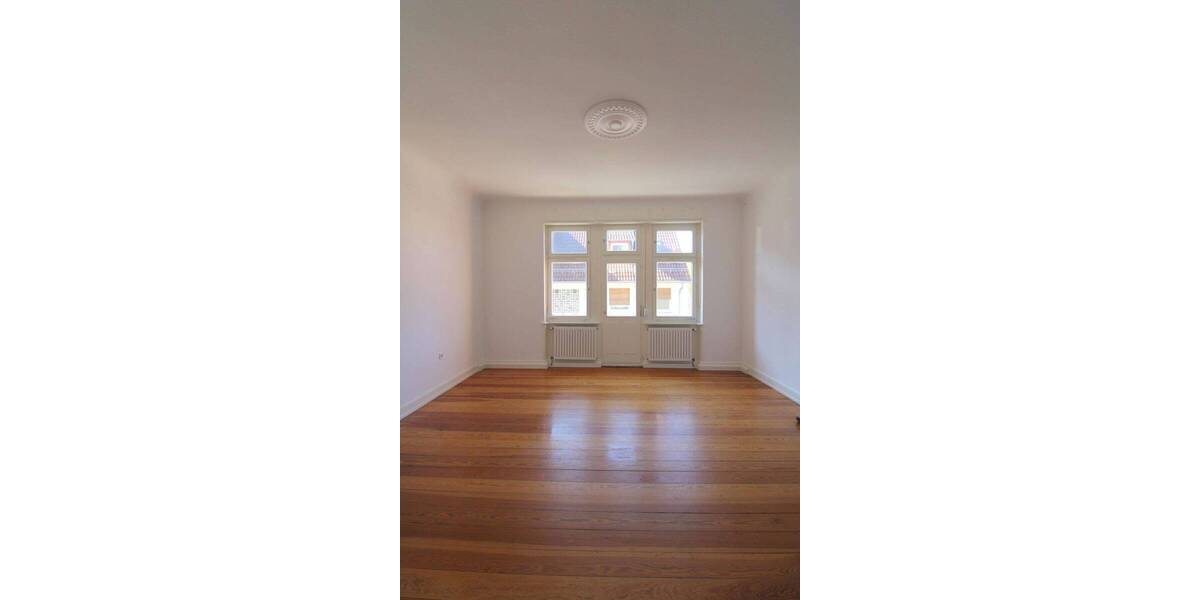 Etagenwohnung Kaiserslautern Innenstadt - 3 Zimmer, 122 m&sup2;, 1.250&euro; | Angebot:26378185