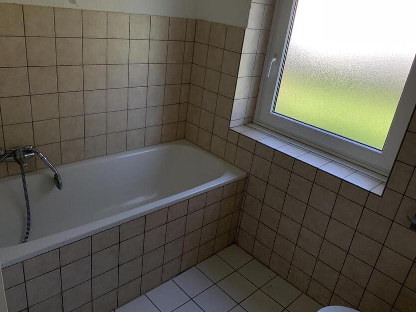 Erdgeschoss Wohnung in Zentraler Lage aber doch im grünen zimmer
