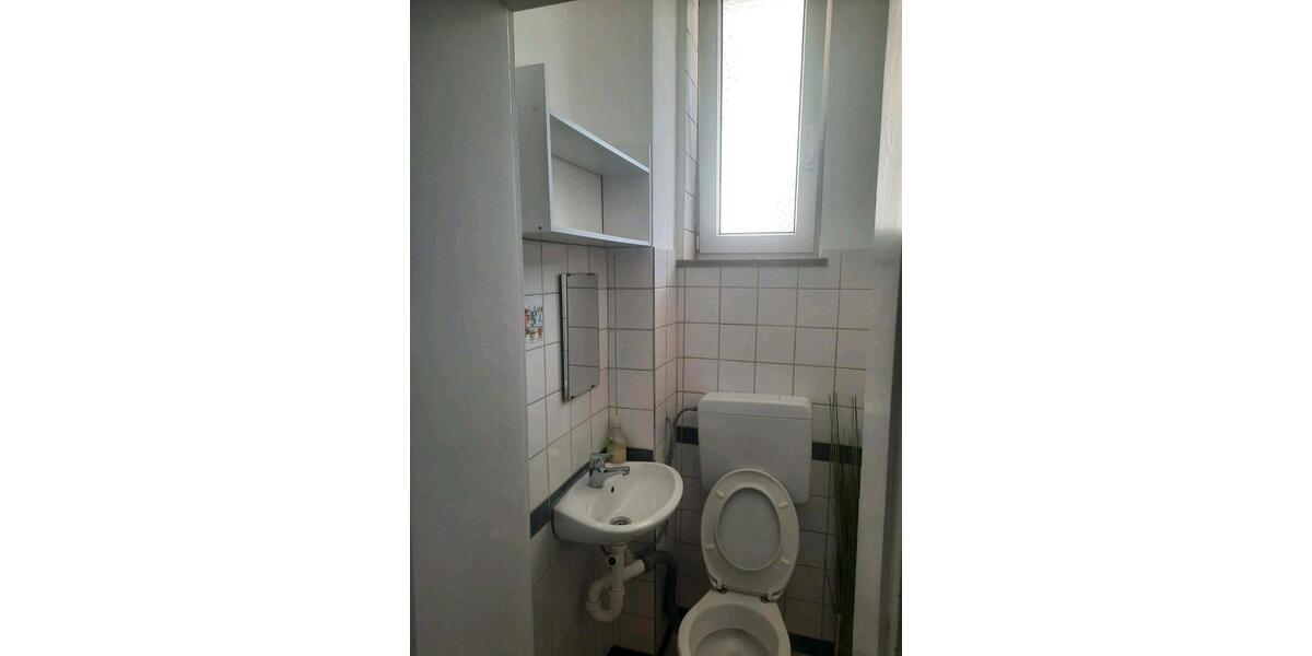 Etagenwohnung Ludwigshafen am Rhein Parkinsel - 1 Zimmer, 90 m&sup2;, 1.020&euro; | Angebot:26516345