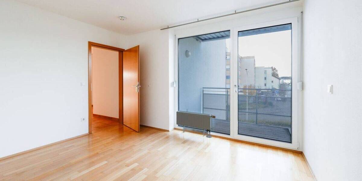 Sonnenverwöhnte 4-Zimmer-Mietwohnung mit drei Balkonen und Tiefgaragenstellplatz 4 zimmer